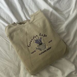 TAYLOR SWIFT Lavender Haze Flower Shop Embroidered Sweatshirt